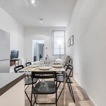 Carbonara Palace 2 - Luxury Comfort Under Medieval Towers *