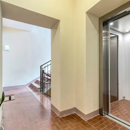 Apartment Carbonara Palace 2 - Luxury Comfort Under Medieval Towers *