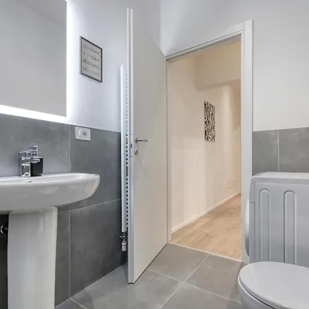 Carbonara Palace 2 - Luxury Comfort Under Medieval Towers Apartment