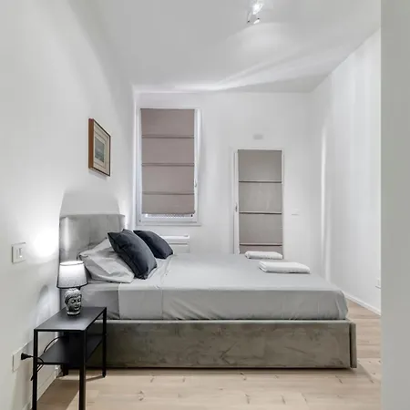 Apartment Carbonara Palace 2 - Luxury Comfort Under Medieval Towers