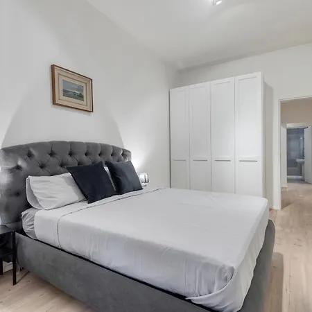 Apartment Carbonara Palace 2 - Luxury Comfort Under Medieval Towers