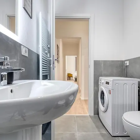 Apartment Carbonara Palace 2 - Luxury Comfort Under Medieval Towers