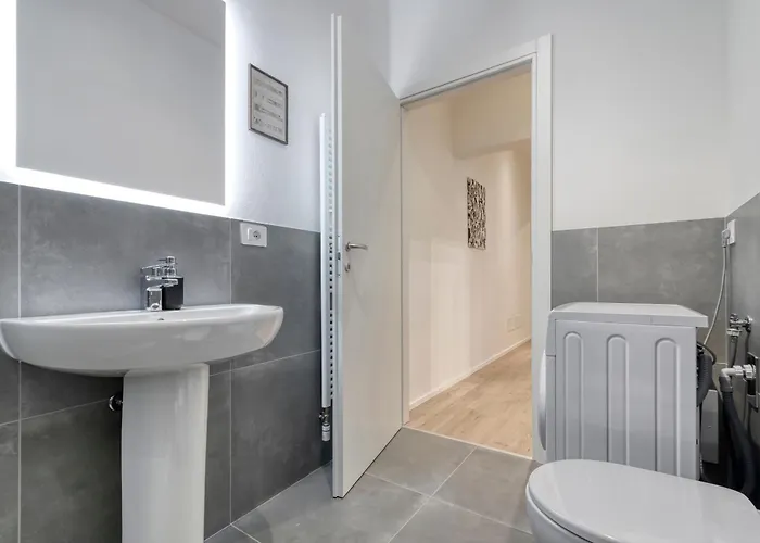 Carbonara Palace 2 - Luxury Comfort Under Medieval Towers شقة