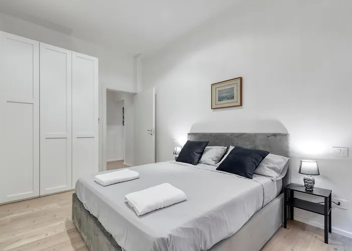 Carbonara Palace 2 - Luxury Comfort Under Medieval Towers شقة بولونيا