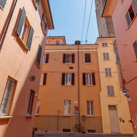 Carbonara Palace 2 - Luxury Comfort Under Medieval Towers