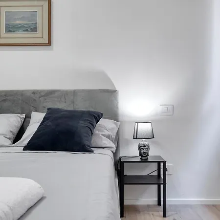 Appartement Carbonara Palace 2 - Luxury Comfort Under Medieval Towers *