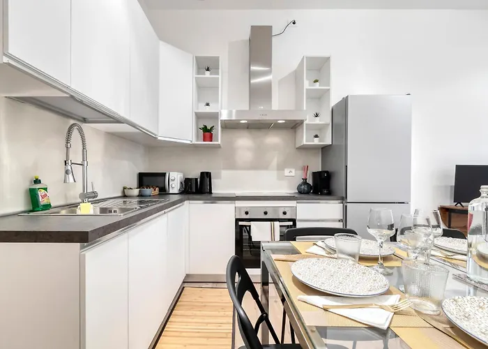 Lejlighed Carbonara Palace 2 - Luxury Comfort Under Medieval Towers