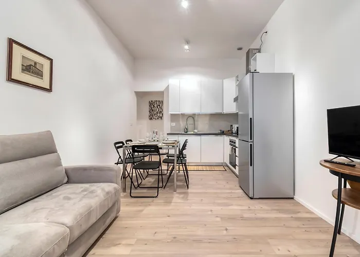 Carbonara Palace 2 - Luxury Comfort Under Medieval Towers *